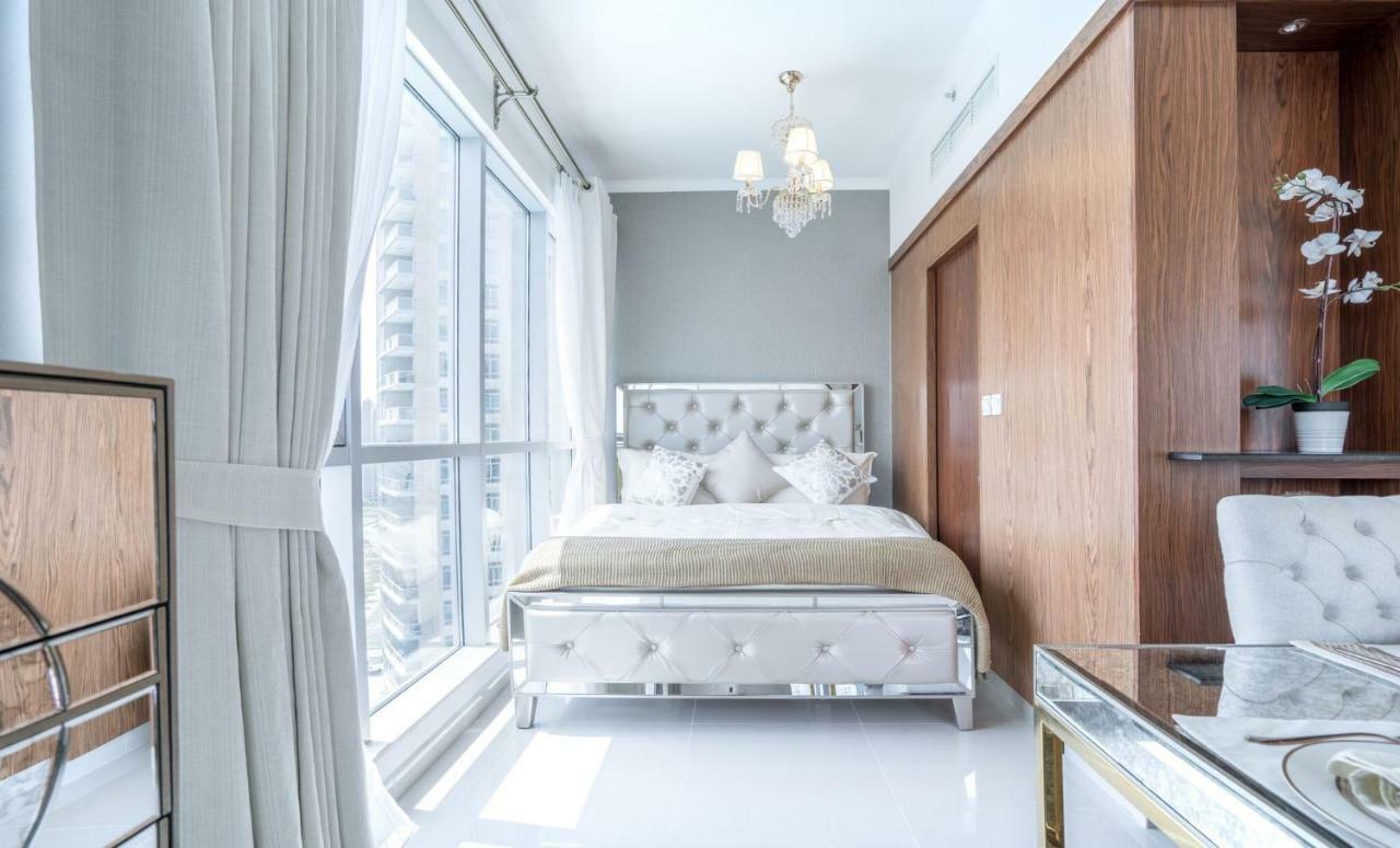 Elite Royal Apartment - Full Burj Khalifa & Fountain View - Premier - 2 Bedrooms & 1 Open Bedroom Without Partition Dubai Esterno foto