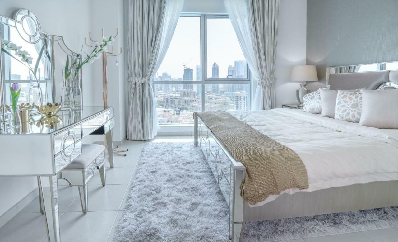 Elite Royal Apartment - Full Burj Khalifa & Fountain View - Premier - 2 Bedrooms & 1 Open Bedroom Without Partition Dubai Esterno foto